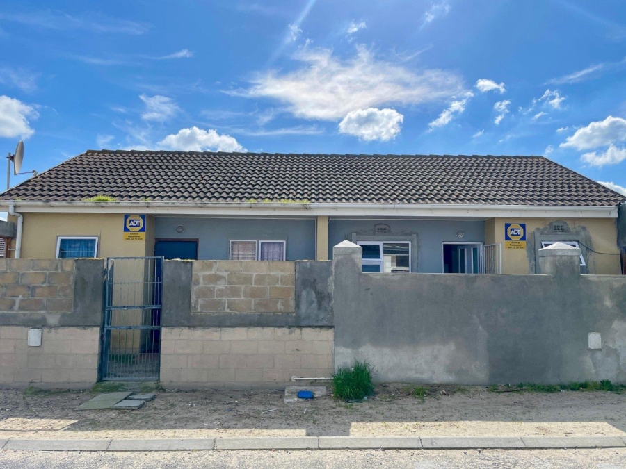 2 Bedroom Property for Sale in Pelican Park Western Cape